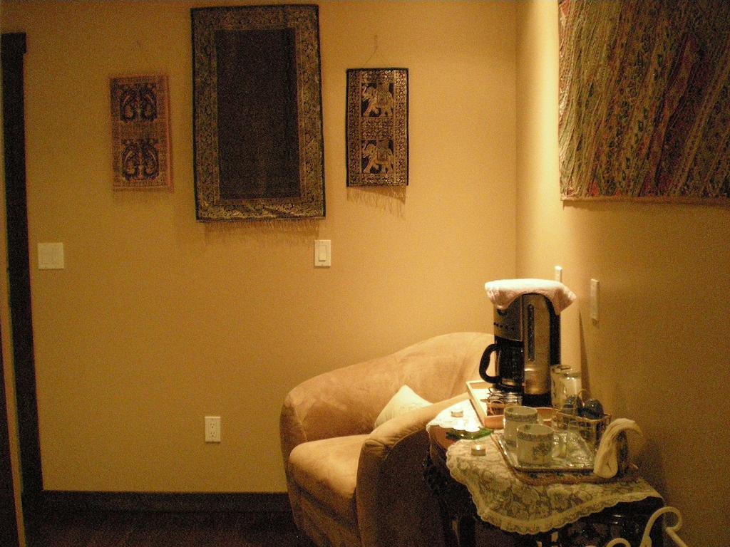 Davis Brook Retreat Bed & Breakfast Sechelt Luaran gambar