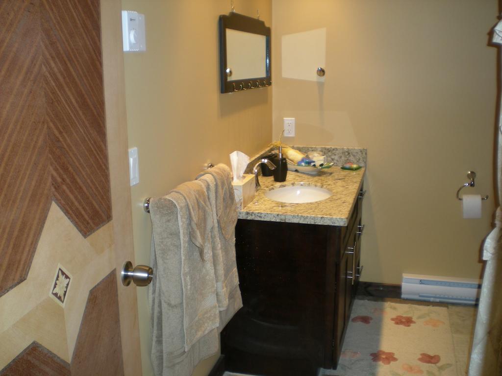 Davis Brook Retreat Bed & Breakfast Sechelt Luaran gambar