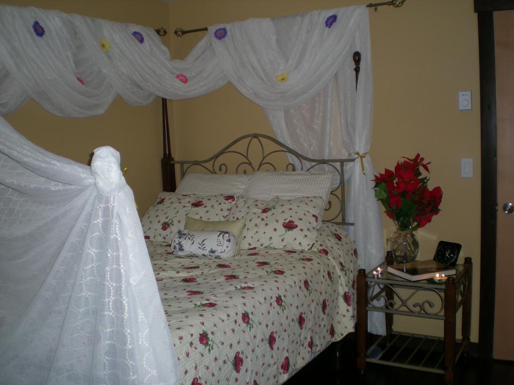 Davis Brook Retreat Bed & Breakfast Sechelt Luaran gambar