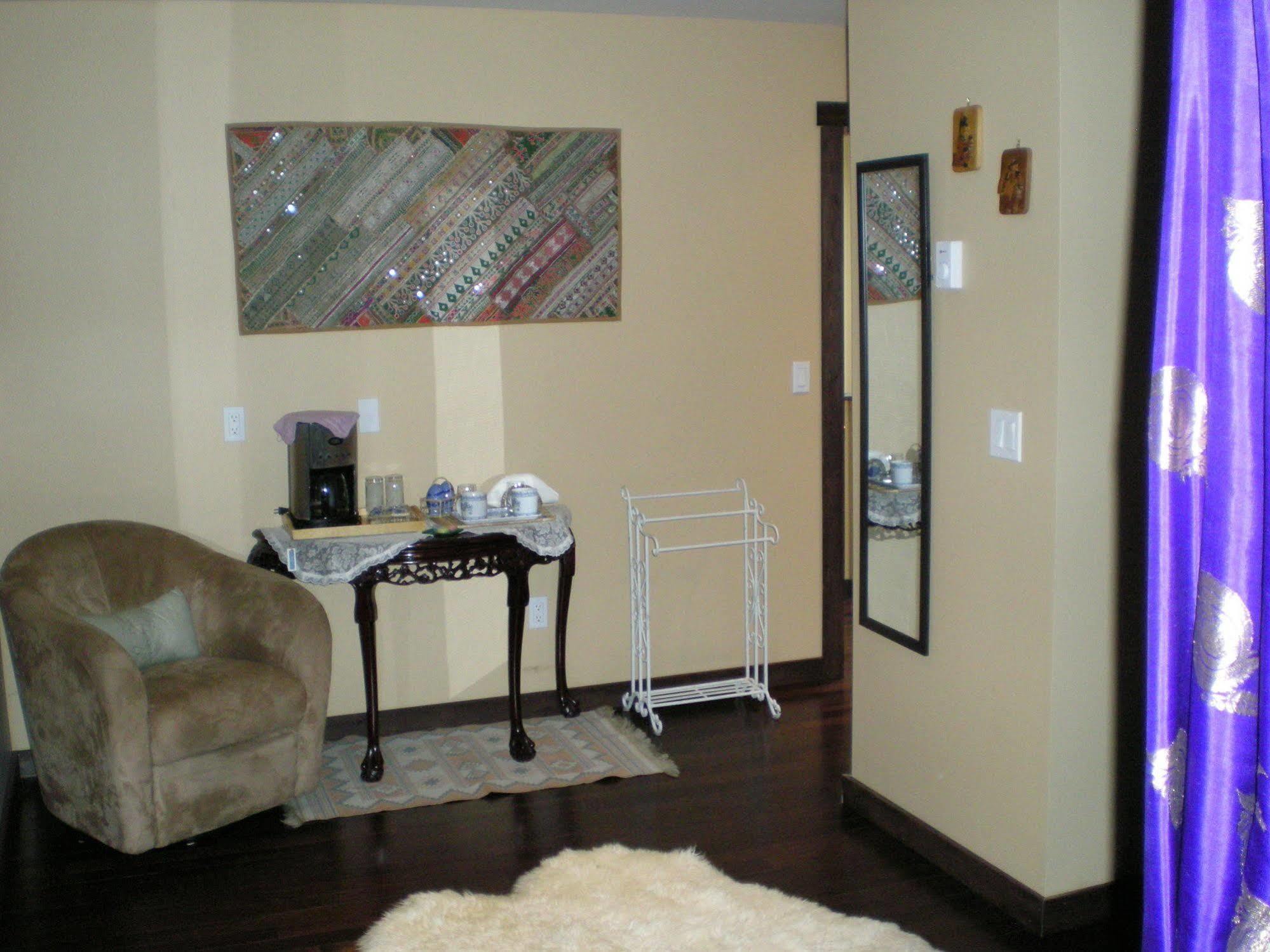 Davis Brook Retreat Bed & Breakfast Sechelt Luaran gambar